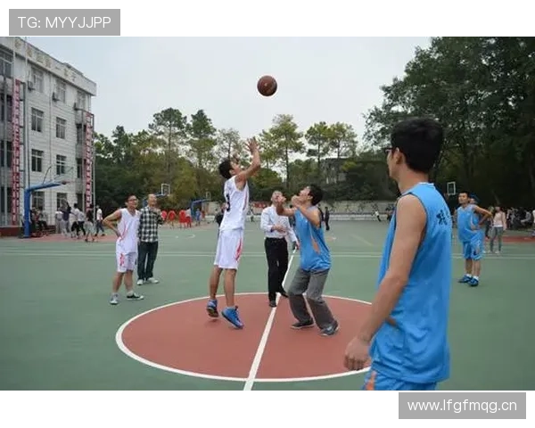 开球规则详解:篮球比赛如何正确执行开场跳球? 开球规则详解:篮球比赛如何正确执行开场跳球?
